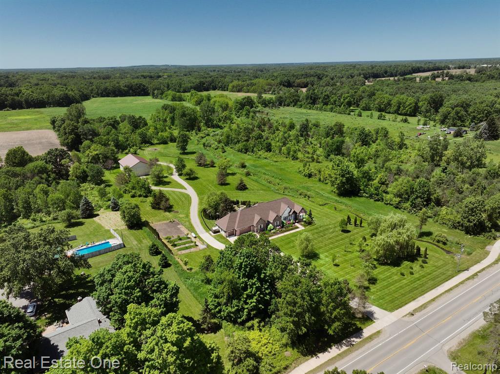 2482 South Latson Road Howell, MI 48843 - Photo 81 of 87