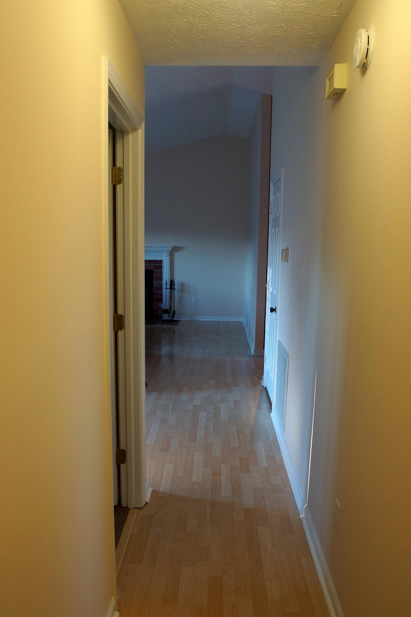 2411 Chimney Ridge Road Knoxville, TN 37923 - Photo 11 of 15 Hallway