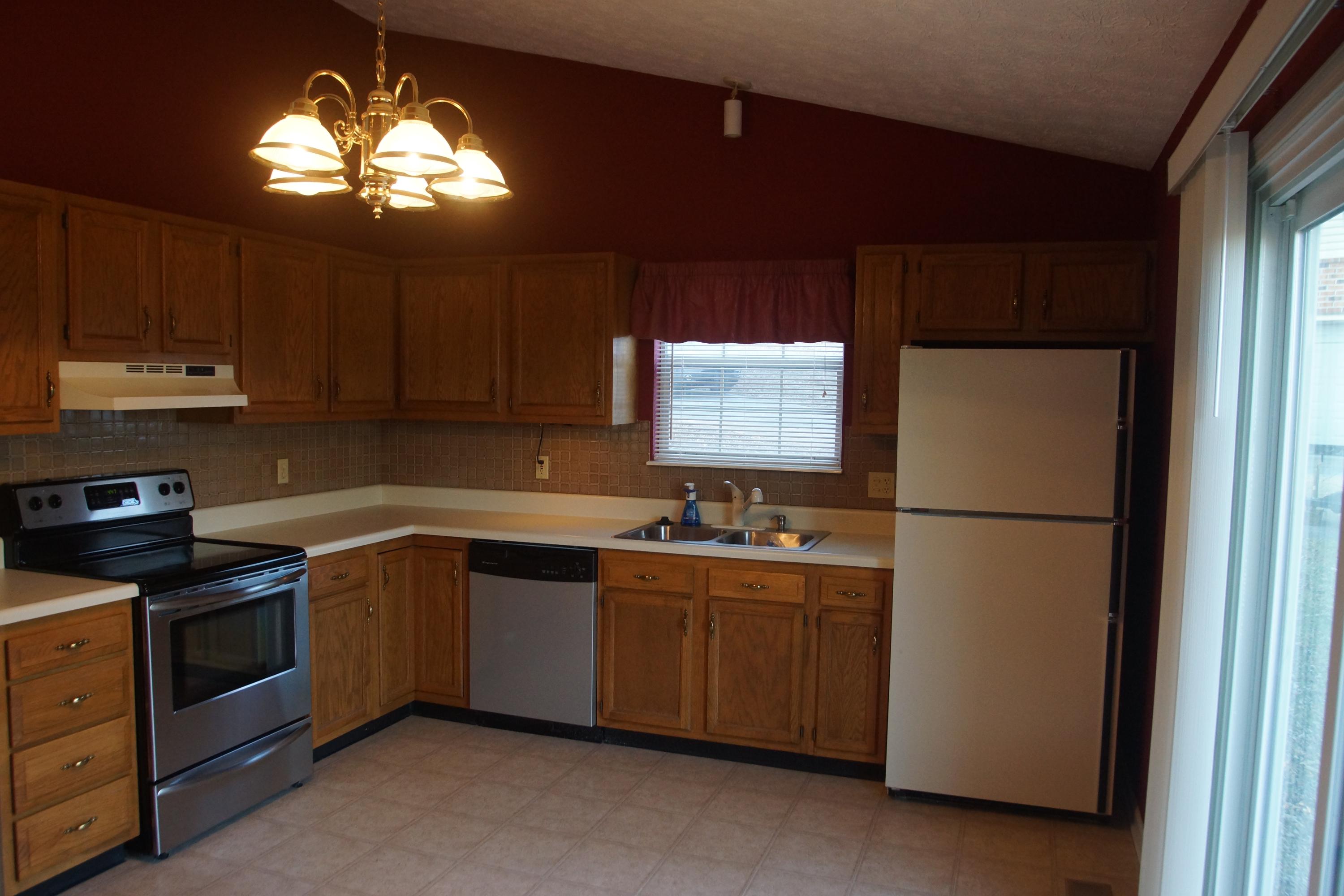 2411 Chimney Ridge Road Knoxville, TN 37923 - Photo 3 of 15 Kitchen