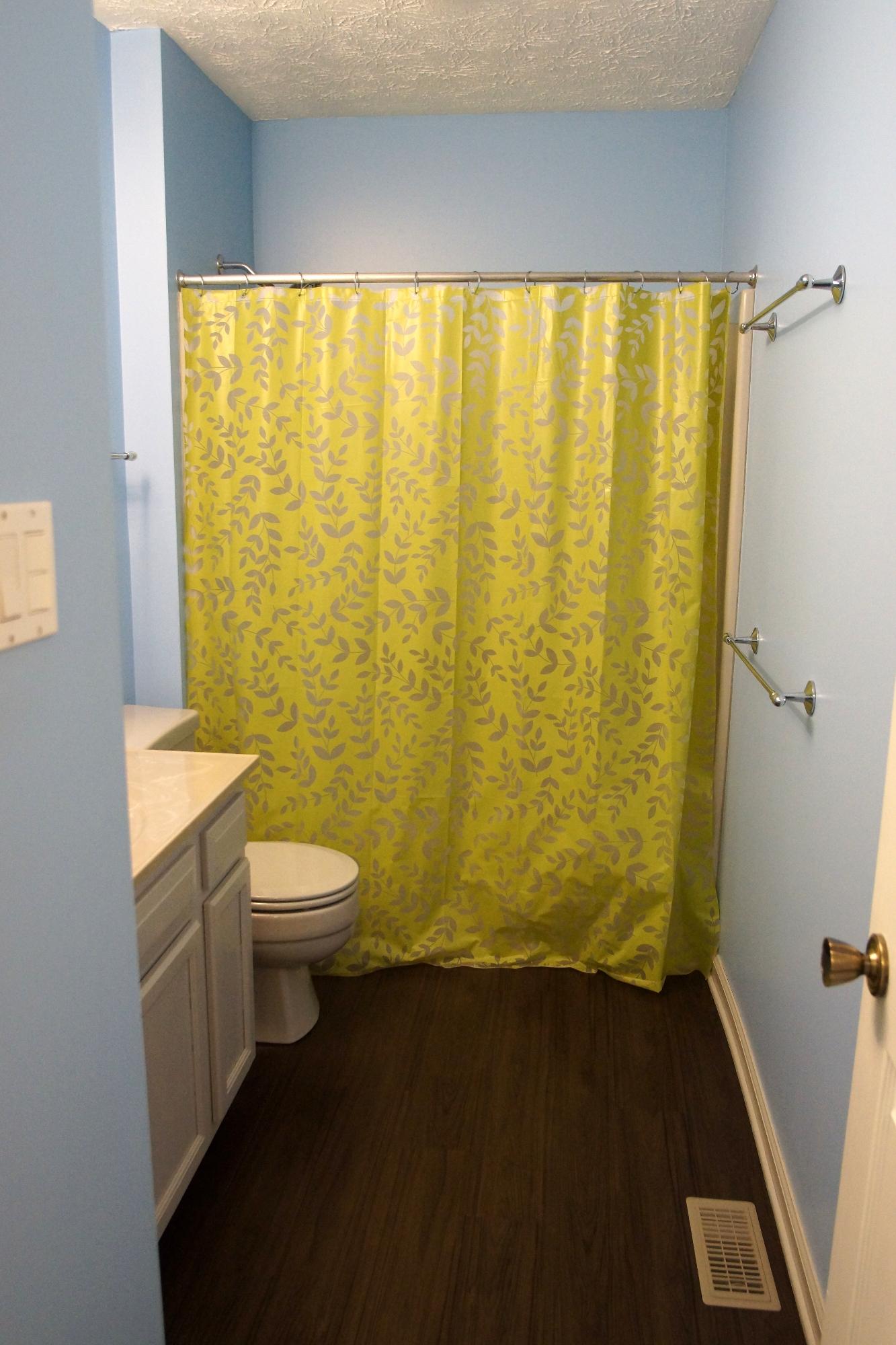 2411 Chimney Ridge Road Knoxville, TN 37923 - Photo 7 of 15 Bathroom with new flooring