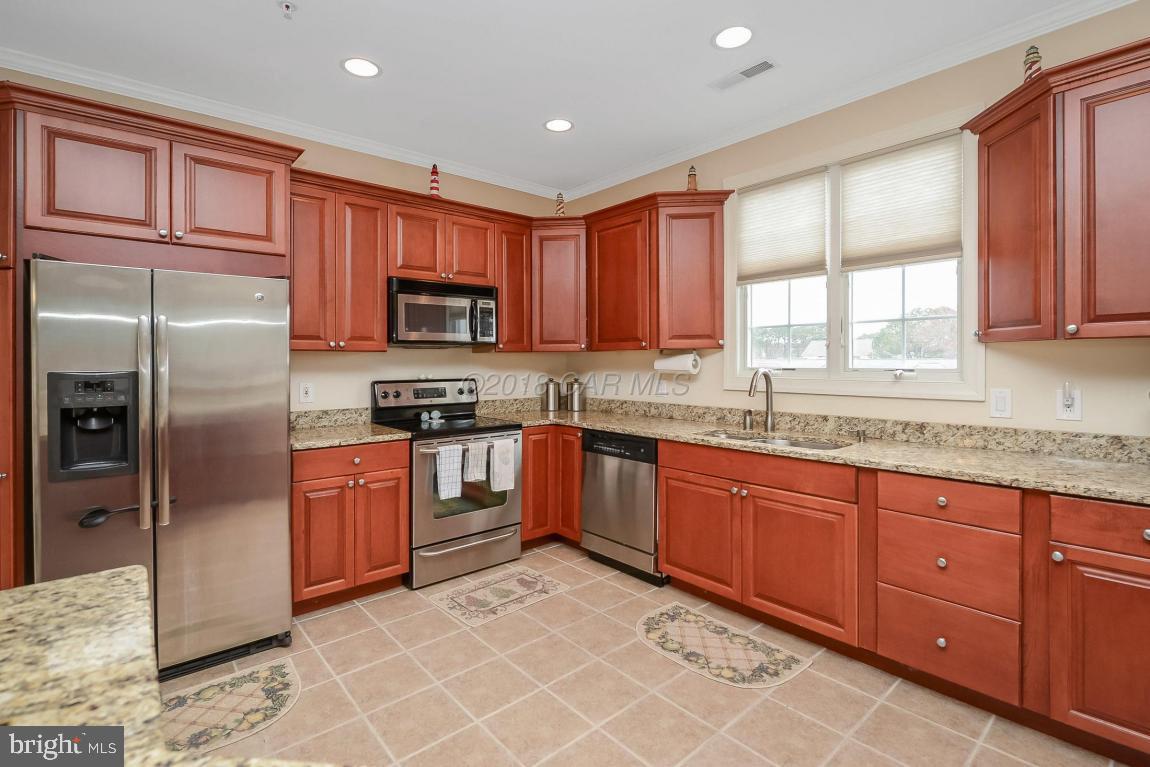 9823 Golf Course Road, Unit 4 Ocean City, MD 21842 - Photo 12 of 33 Gallery Image 12