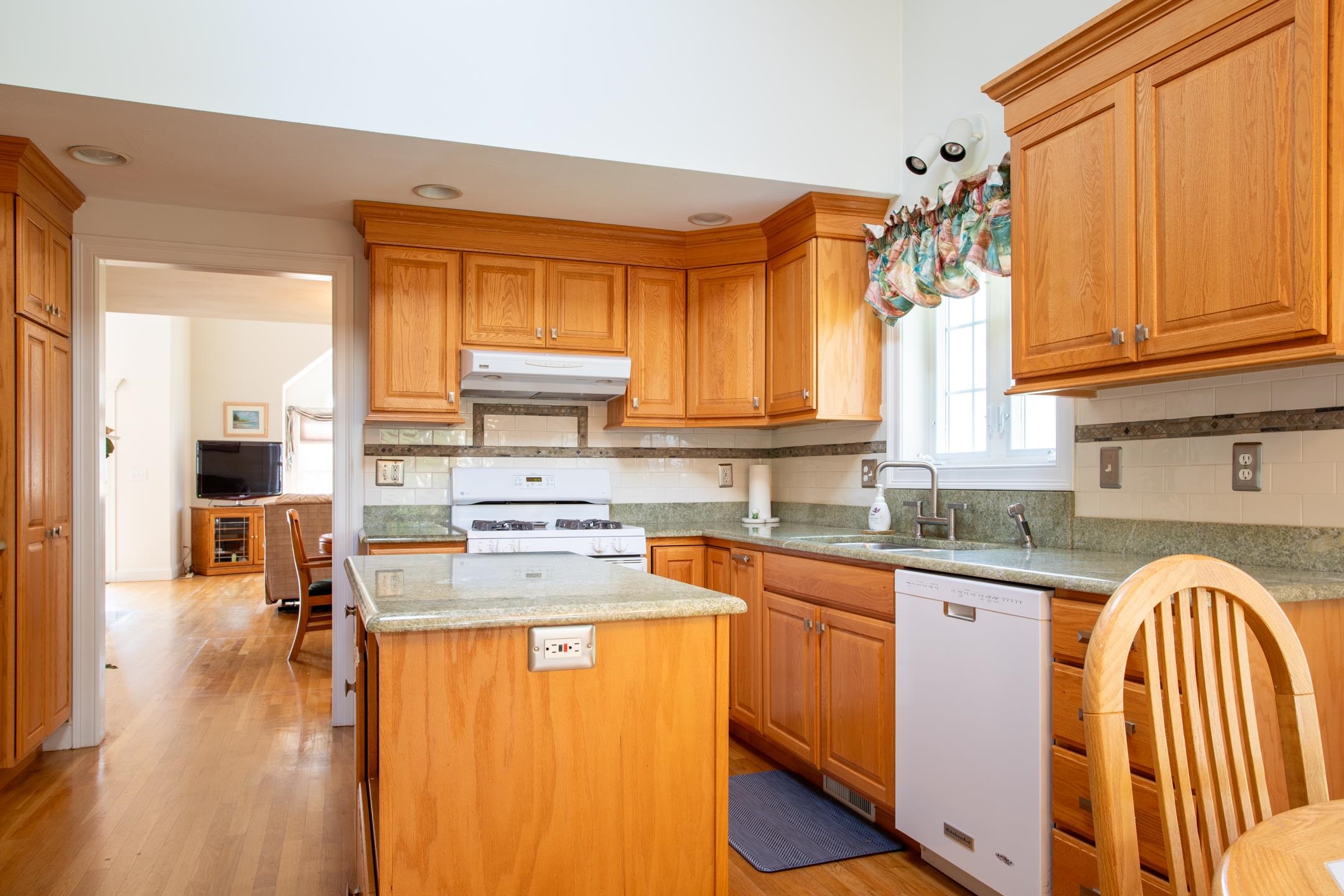 79 Hampton Meadows Hampton, NH 03842 - Photo 31 of 33