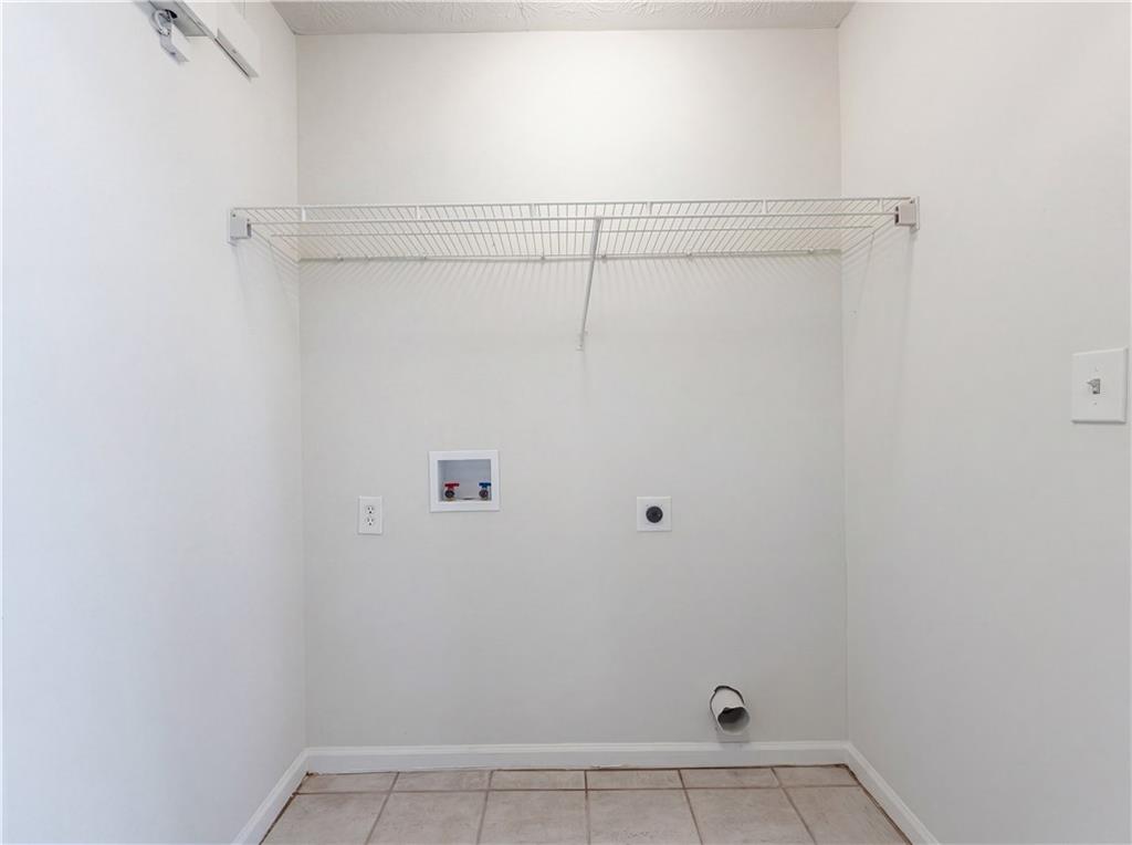 5939 Farmbrook Lane Rex, GA 30273 - Photo 13 of 20