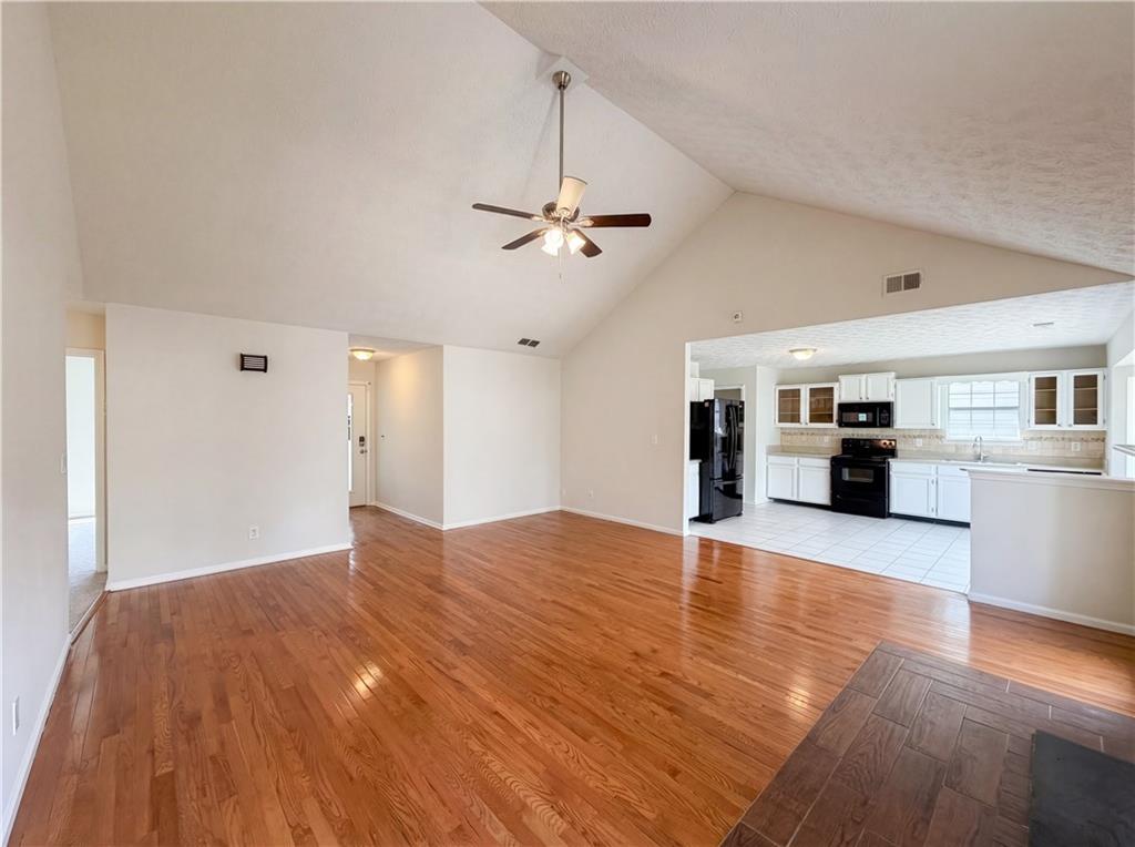 5939 Farmbrook Lane Rex, GA 30273 - Photo 9 of 20