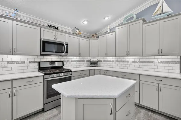 $414,900 | 5840 Unger Court, The Villages, FL 32163