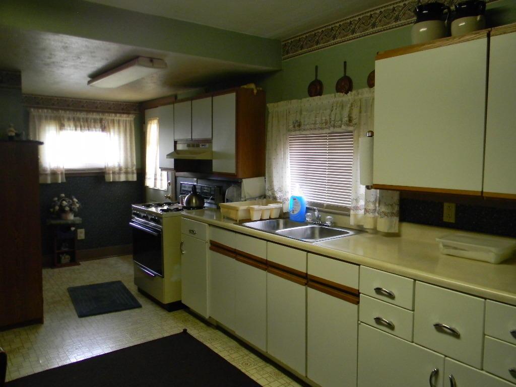 332 Walnut Street Circleville, OH 43113 - Photo 3 of 6