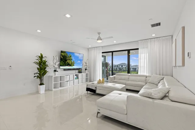 $17,000 | 12884 Wingspan Court, Palm Beach Gardens, FL 33412