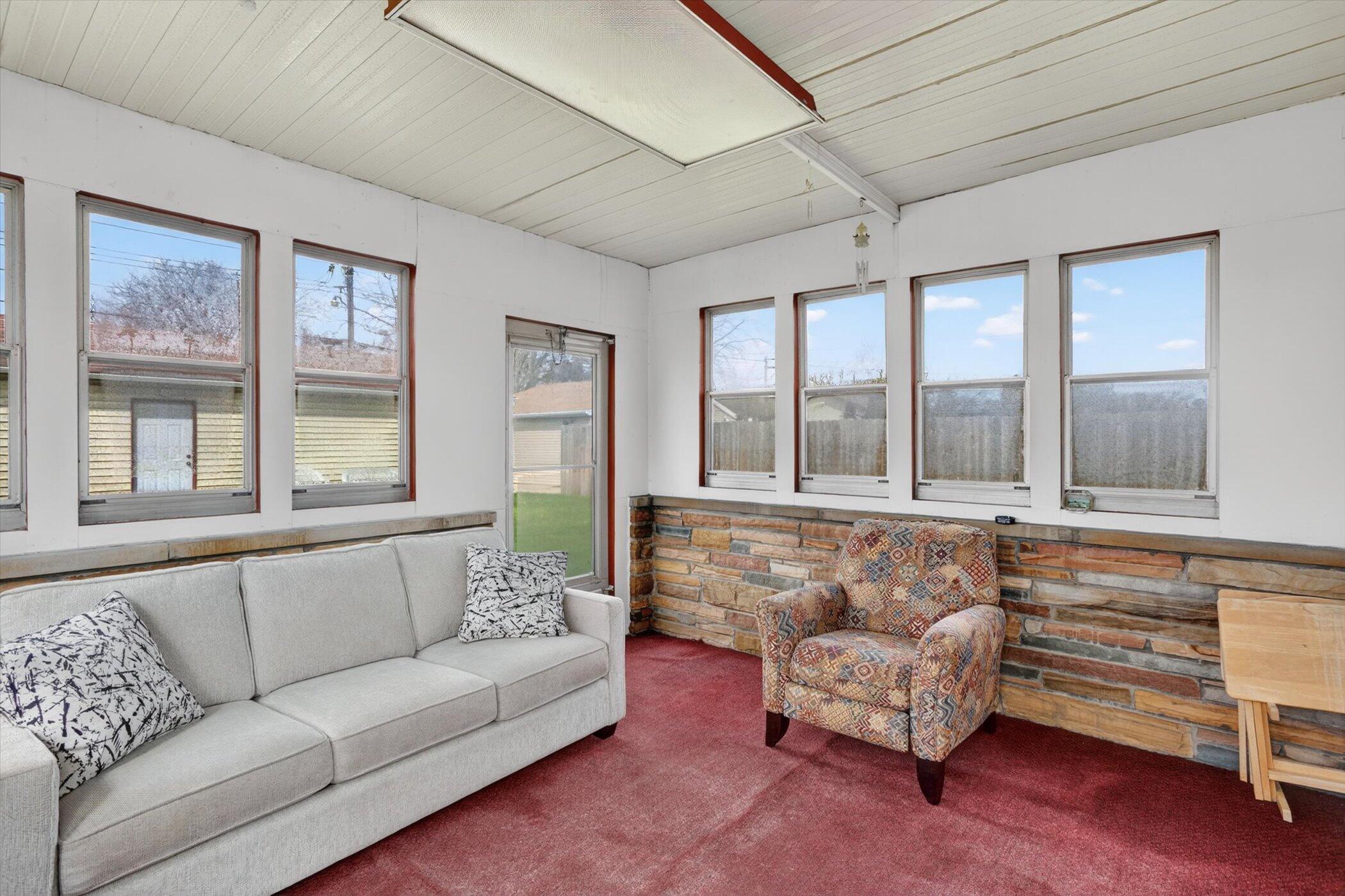 3363 South 60th Street Milwaukee, WI 53219 - Photo 22 of 35 47-3363-S-60th-St-Milwaukee-WI-53219-Win
