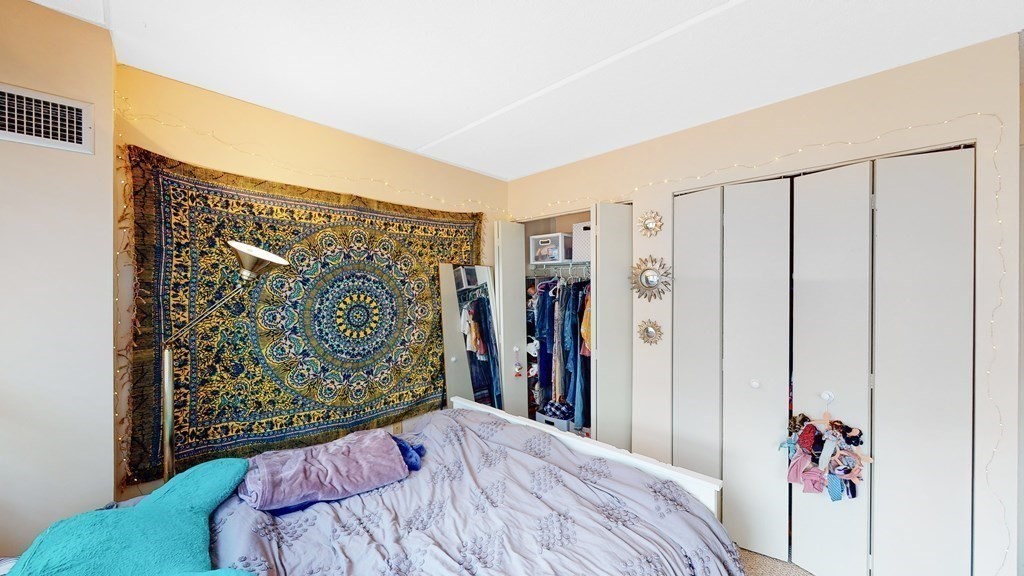 108 Peterborough Street, Unit 3E Boston, MA 02215 - Photo 8 of 11 a view of a living room