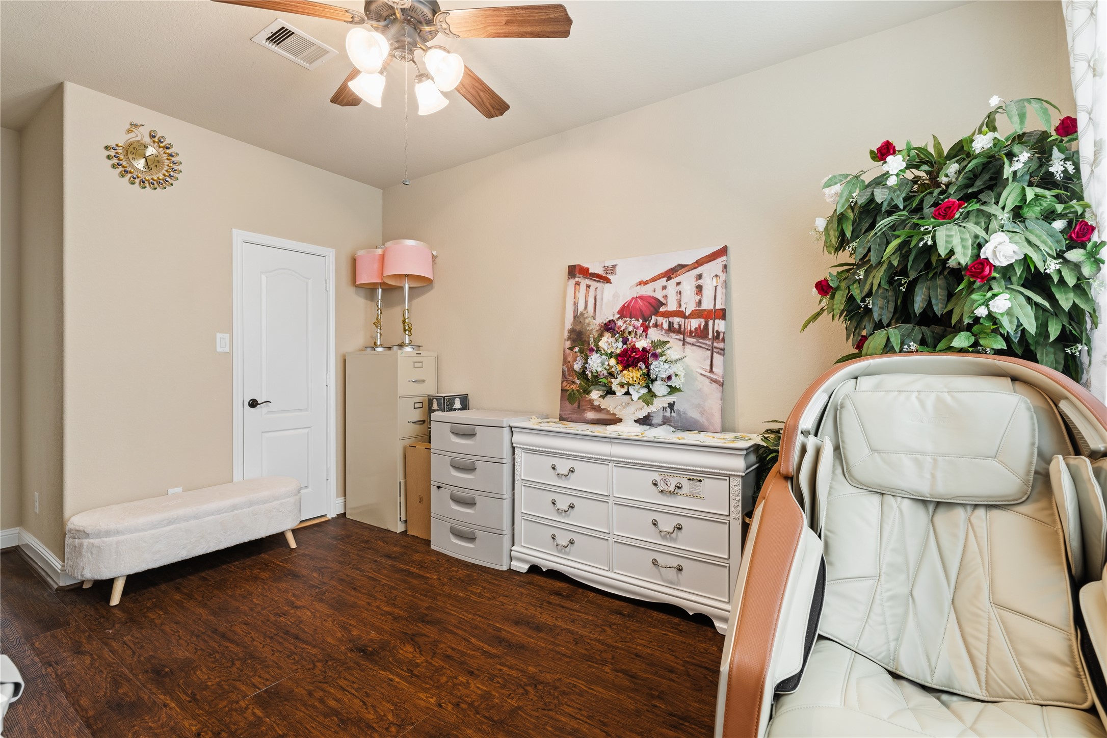 5802 Layton Meadows Lane Spring, TX 77379 - Photo 25 of 42 Second angle of the in law suite .