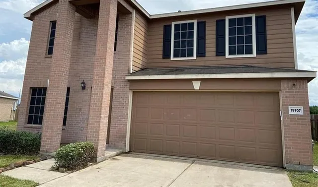 a view of entrance gate of the house