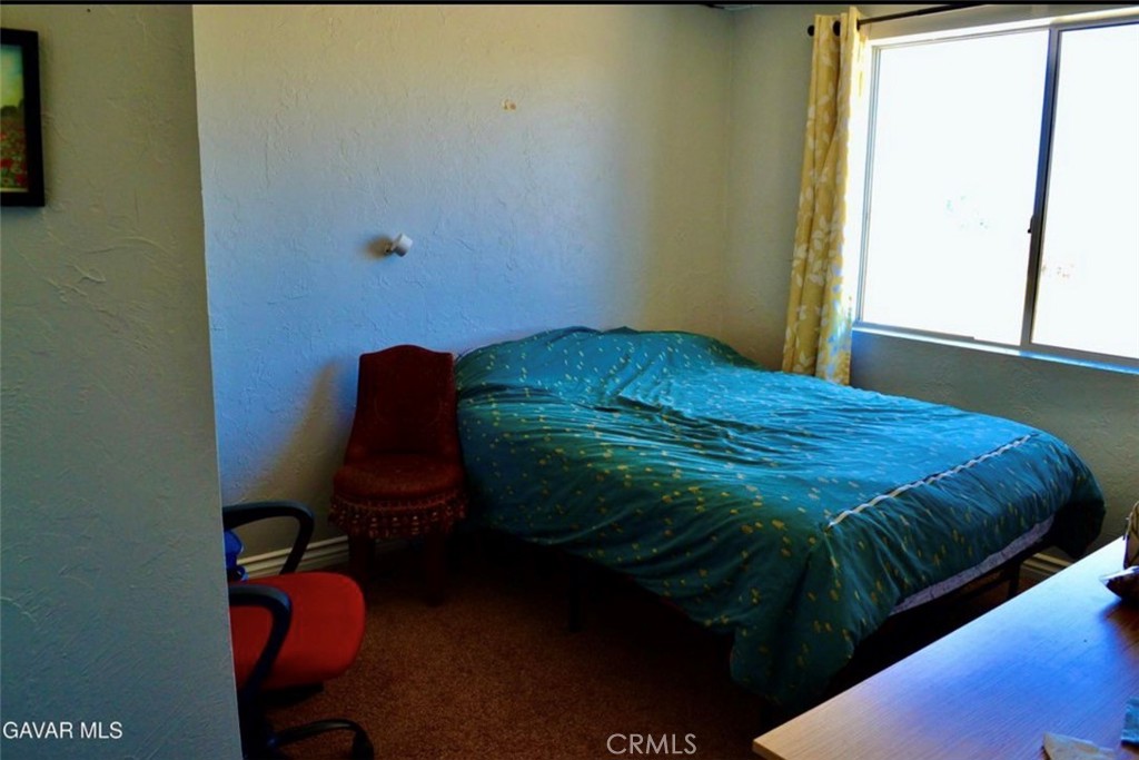 397 Joshua Hills Road Pinon Hills, CA 92372 - Photo 10 of 20