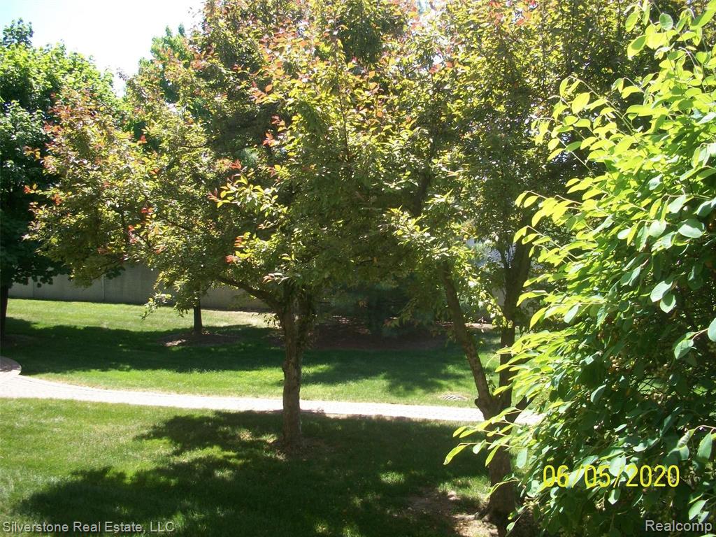 39144 Hayes Road, Unit 7 Clinton Township, MI 48038 - Photo 23 of 23