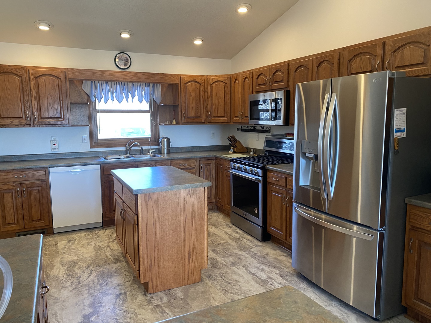 21097 Lincoln Road Sterling, IL 61081 - Photo 11 of 66