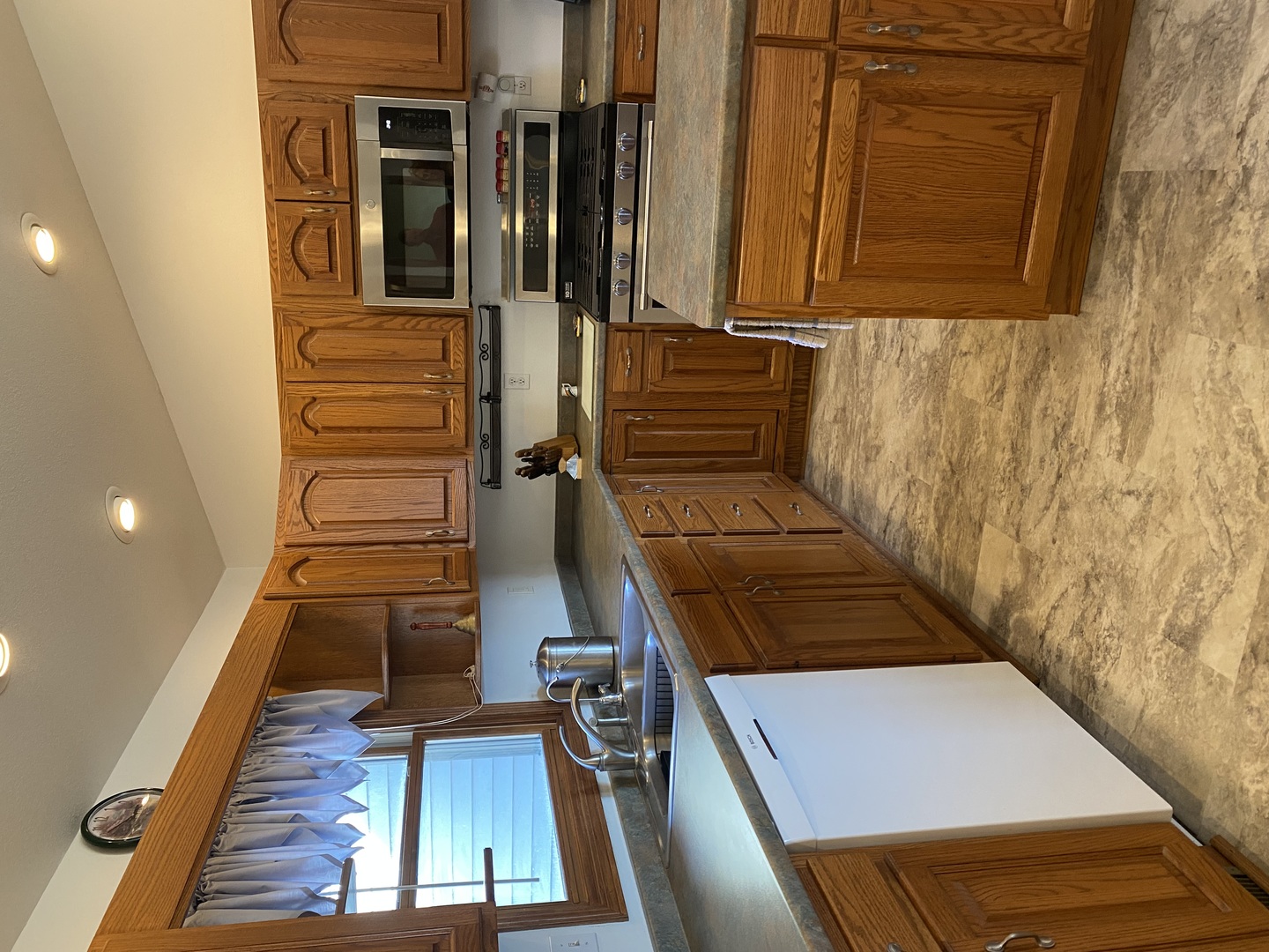 21097 Lincoln Road Sterling, IL 61081 - Photo 13 of 66