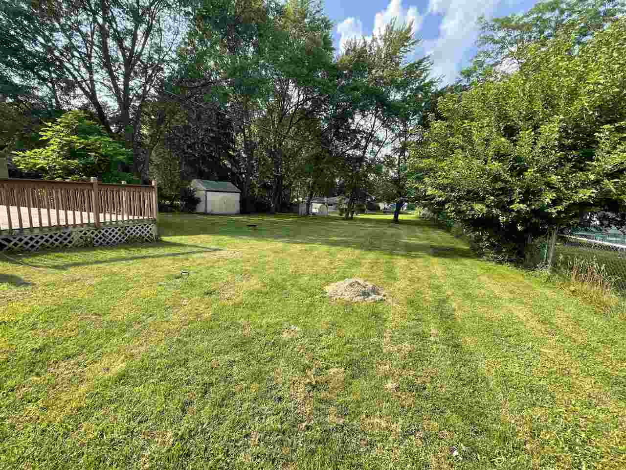 327 East River Road Flushing, MI 48433 - Photo 19 of 19 50049944-18.JPG