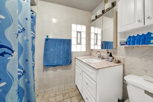 $309,900 | 1404 West Fuller Street, Chicago, IL 60608