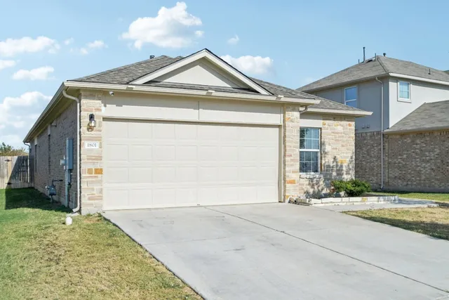 $2,100 | 1801 Fairhaven Gateway, Georgetown, TX 78626