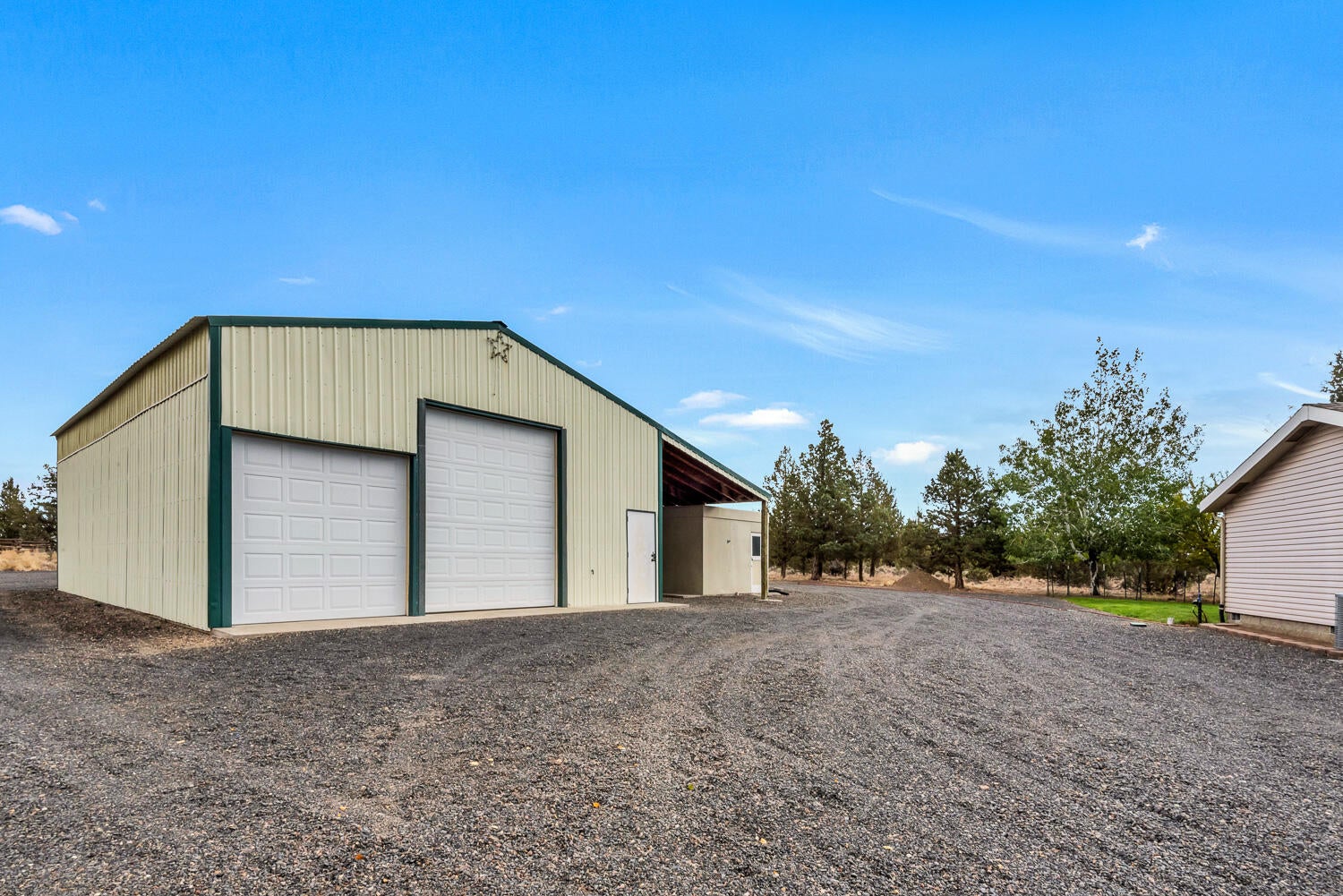 15779 Southwest Steelhead Road Terrebonne, OR 97760 - Photo 30 of 47 15779 Steelhead 29