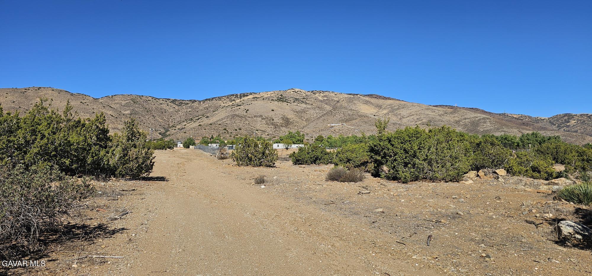 Shannondale Road Acton, CA 93510 - Photo 4 of 7 20251110_124341