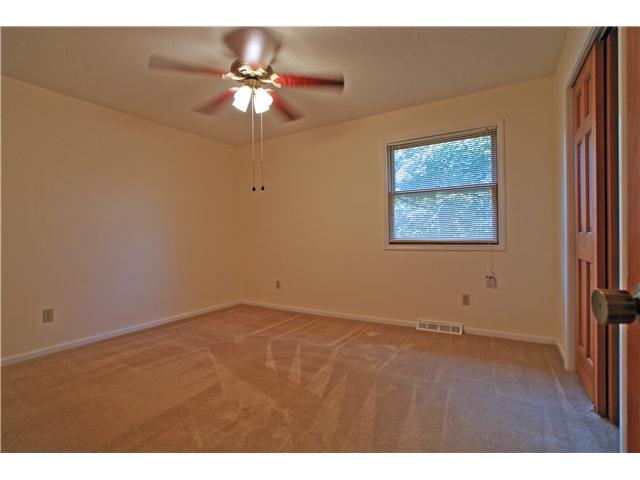 7698 Strathmoore Road Dublin, OH 43016 - Photo 15 of 22 Gallery Image 15