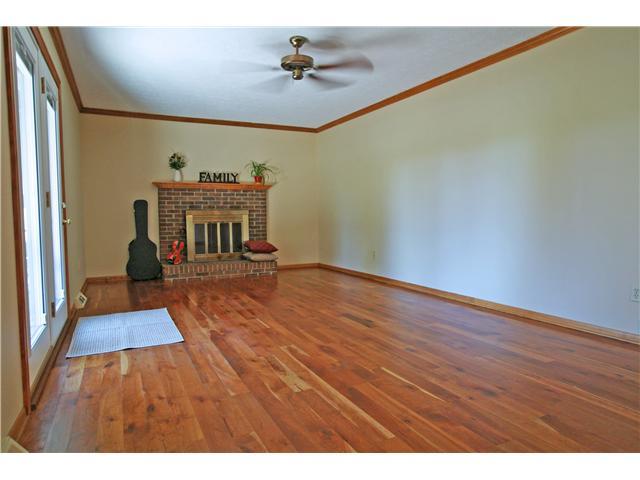 7698 Strathmoore Road Dublin, OH 43016 - Photo 5 of 22 Gallery Image 5