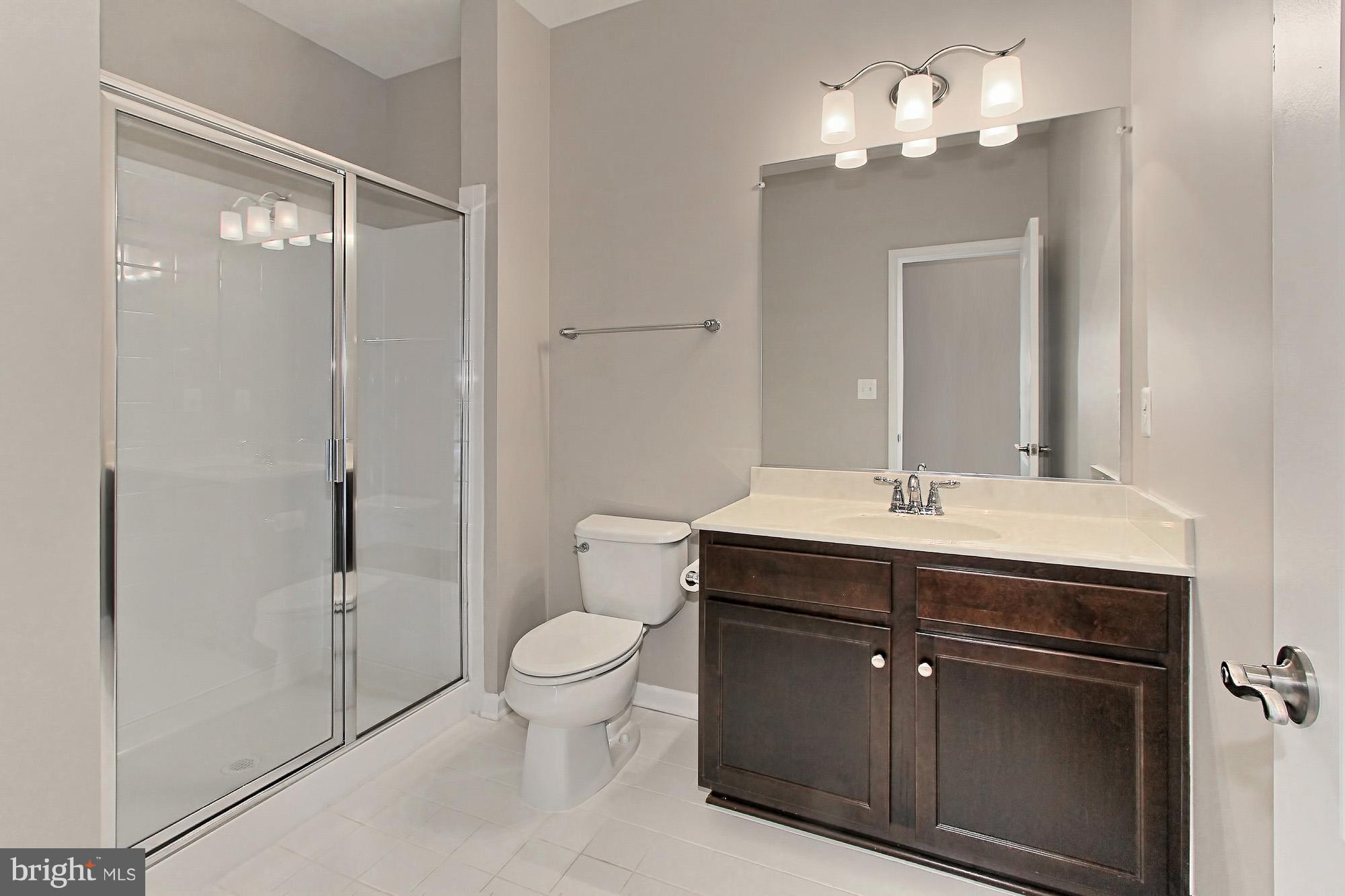 25513 Feltre Terrace, Unit 210 Chantilly, VA 20152 - Photo 25 of 30 Bath