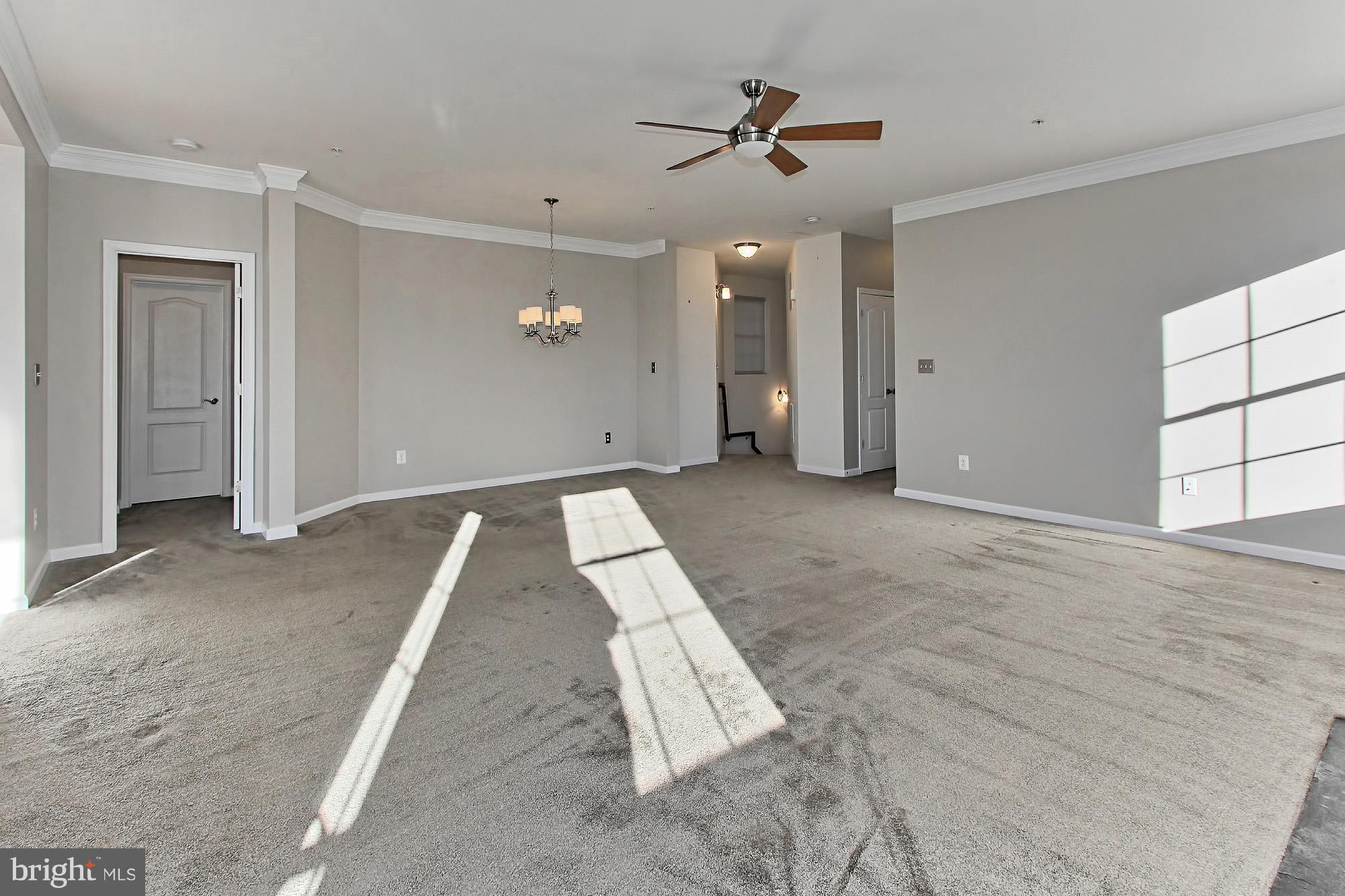 25513 Feltre Terrace, Unit 210 Chantilly, VA 20152 - Photo 7 of 30 Living Room
