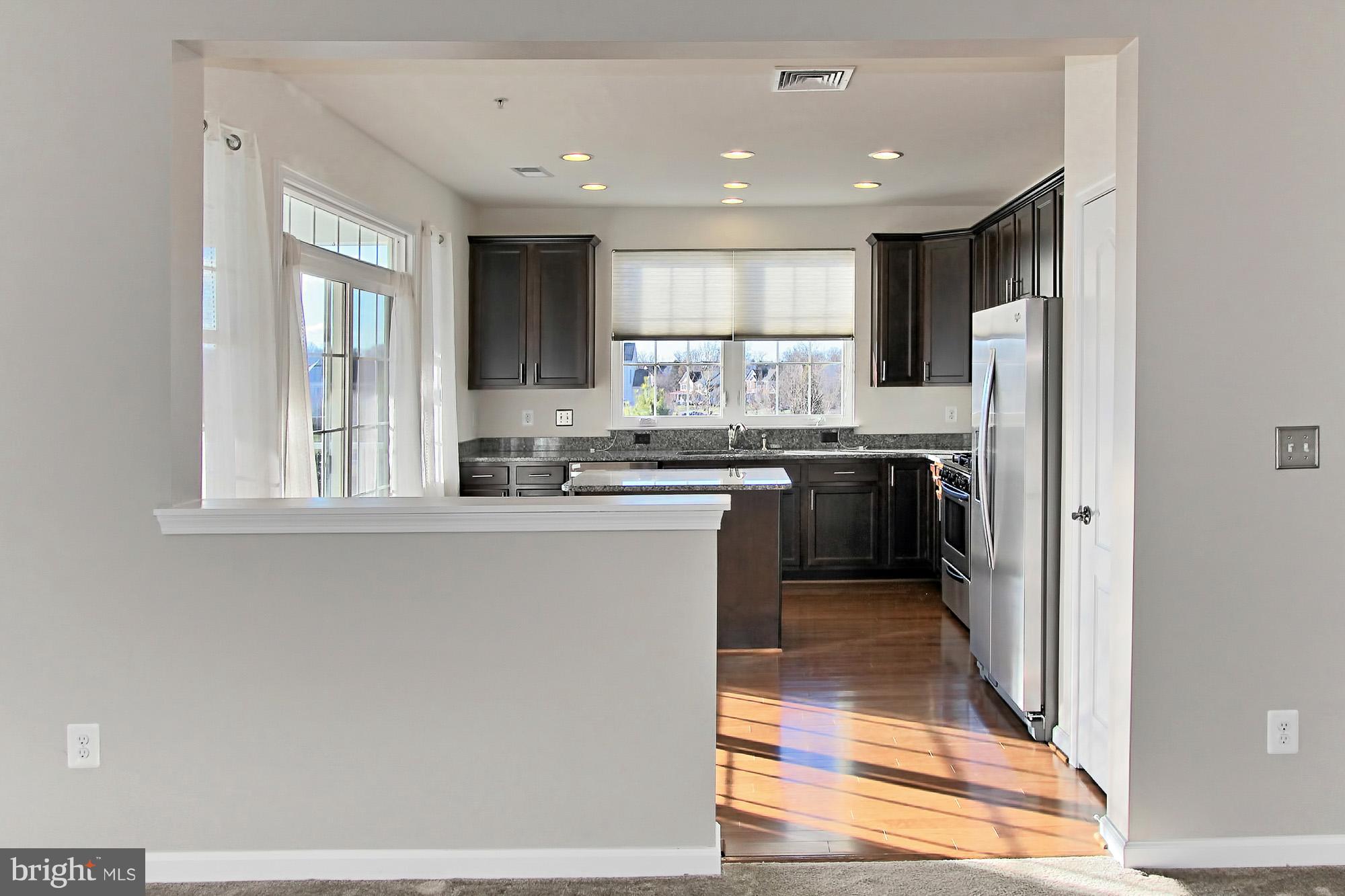 25513 Feltre Terrace, Unit 210 Chantilly, VA 20152 - Photo 10 of 30 Kitchen