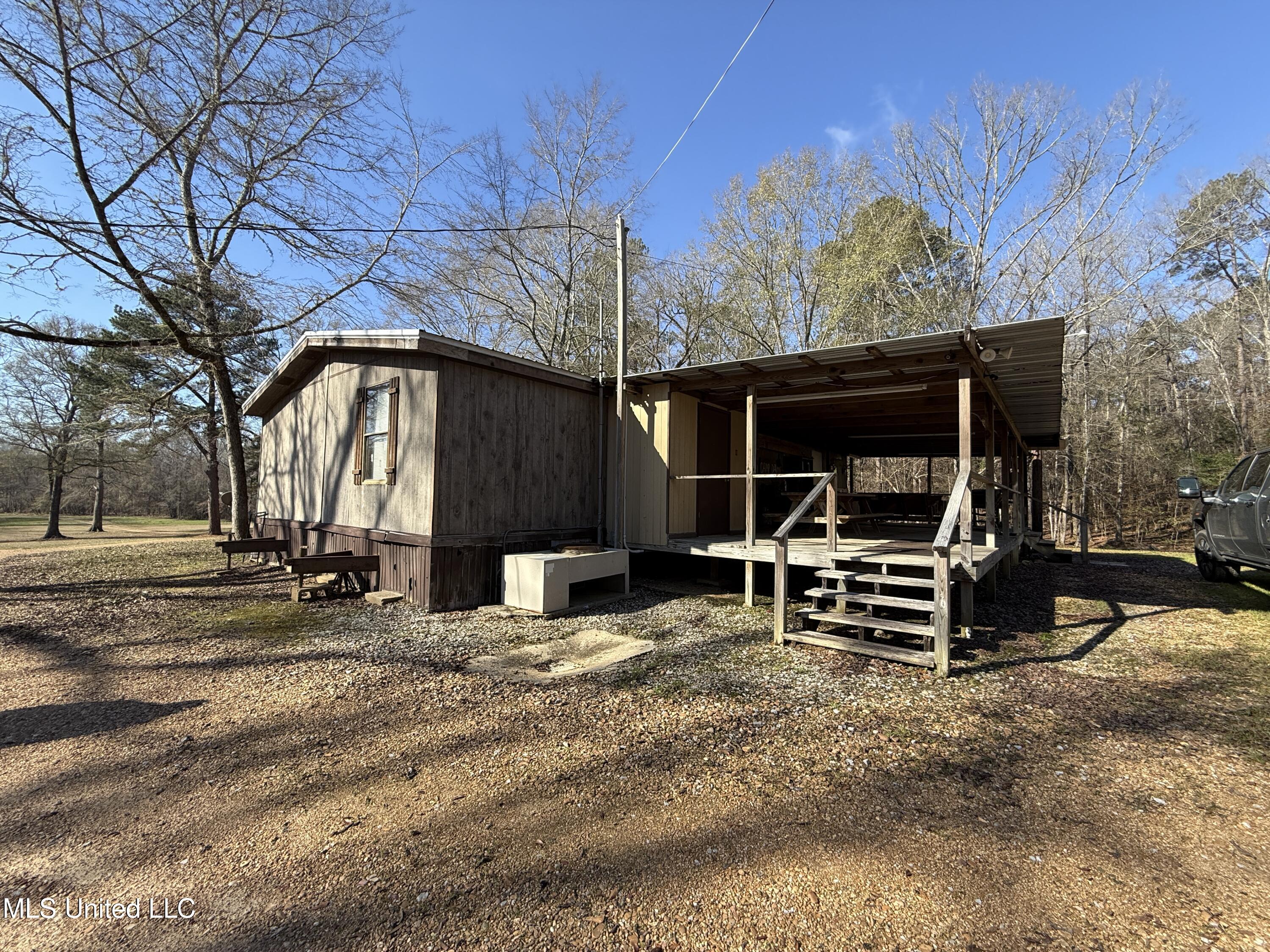 114 Huff Lane Roxie, MS 39661 - Photo 4 of 56 IMG_0415