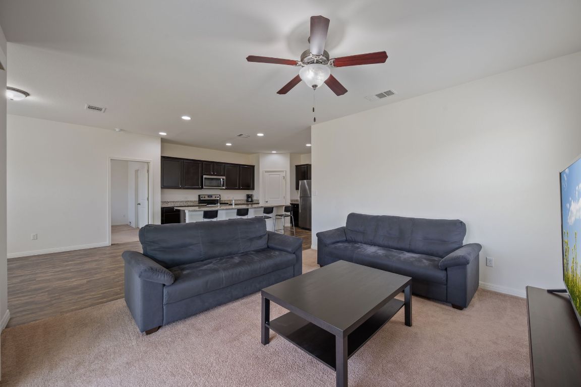 13804 Mark Christopher Way Manor, TX 78653 - Photo 11 of 40