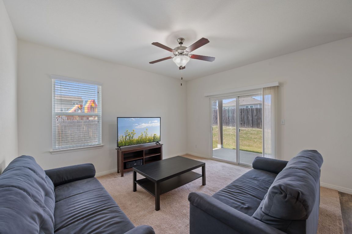 13804 Mark Christopher Way Manor, TX 78653 - Photo 9 of 40