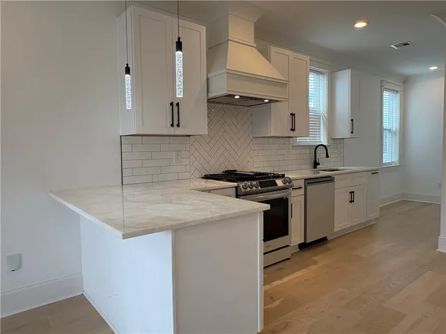 $3,350 | 120 Labarre Drive, Metairie, LA 70001