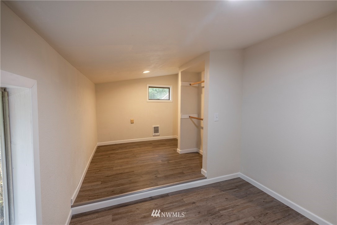 26 Webb Road Southwest Lakebay, WA 98349 - Photo 15 of 31 wooden floor in an empty room