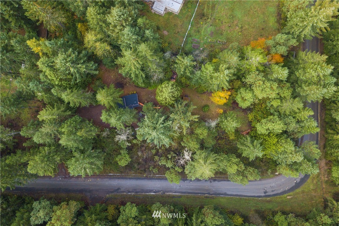 26 Webb Road Southwest Lakebay, WA 98349 - Photo 20 of 31 a view of a yard