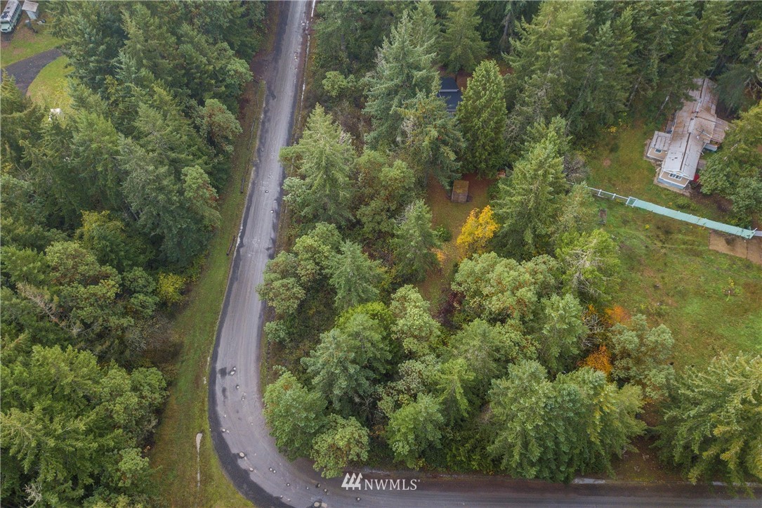 26 Webb Road Southwest Lakebay, WA 98349 - Photo 26 of 31 an aerial view of a residential houses