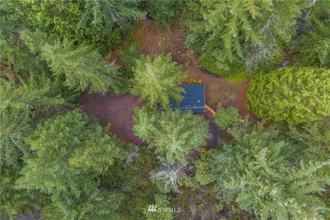 26 Webb Road Southwest Lakebay, WA 98349 - Photo 29 of 31 an aerial view of a house with a yard