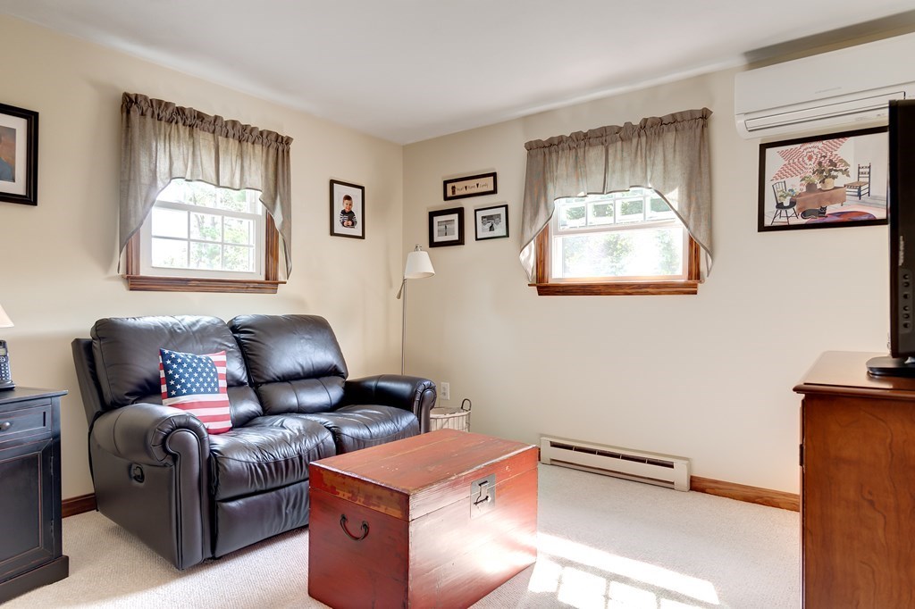 19 Meadowbrook Road Auburn, MA 01501 - Photo 12 of 28 Gallery Image 12