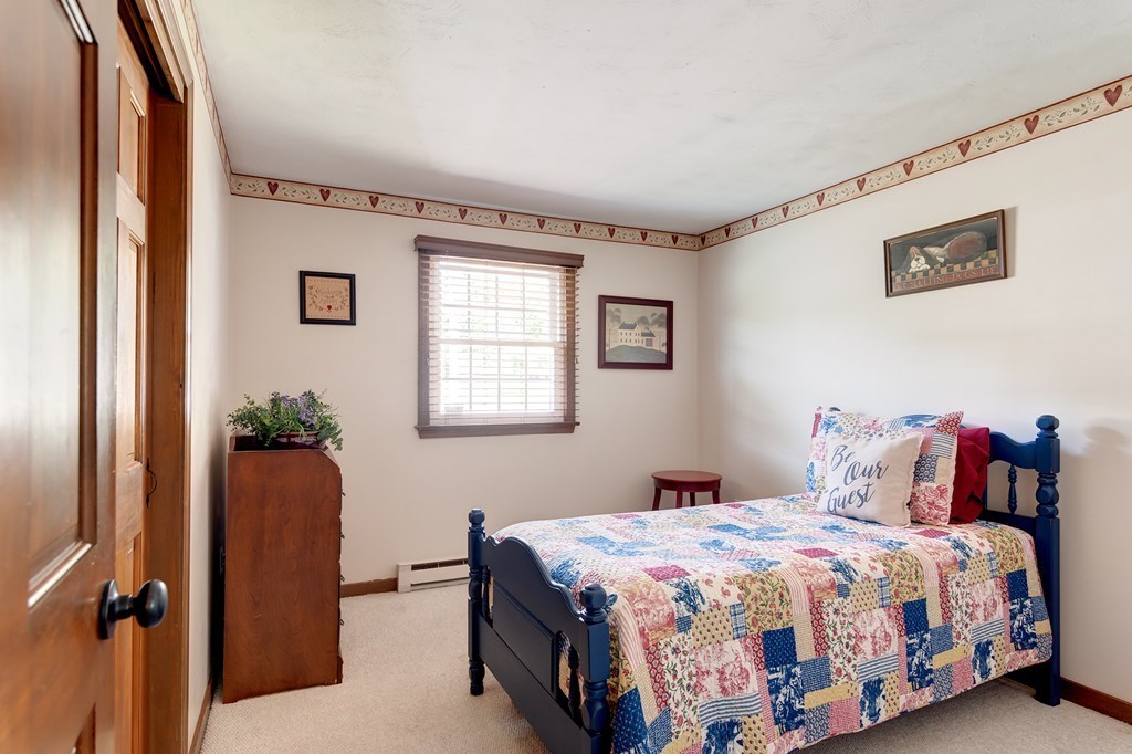 19 Meadowbrook Road Auburn, MA 01501 - Photo 14 of 28 Gallery Image 14