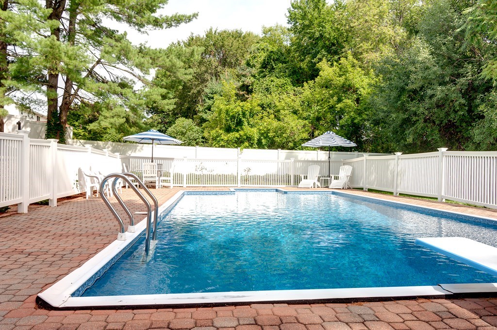 19 Meadowbrook Road Auburn, MA 01501 - Photo 27 of 28 Gallery Image 27