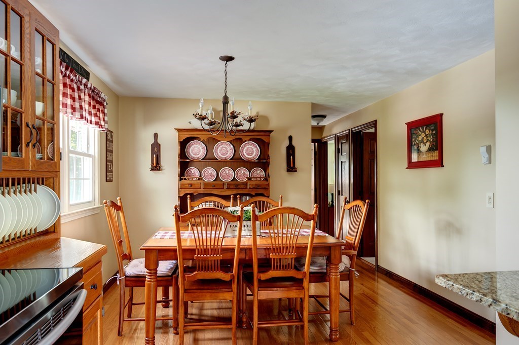 19 Meadowbrook Road Auburn, MA 01501 - Photo 8 of 28 Gallery Image 8