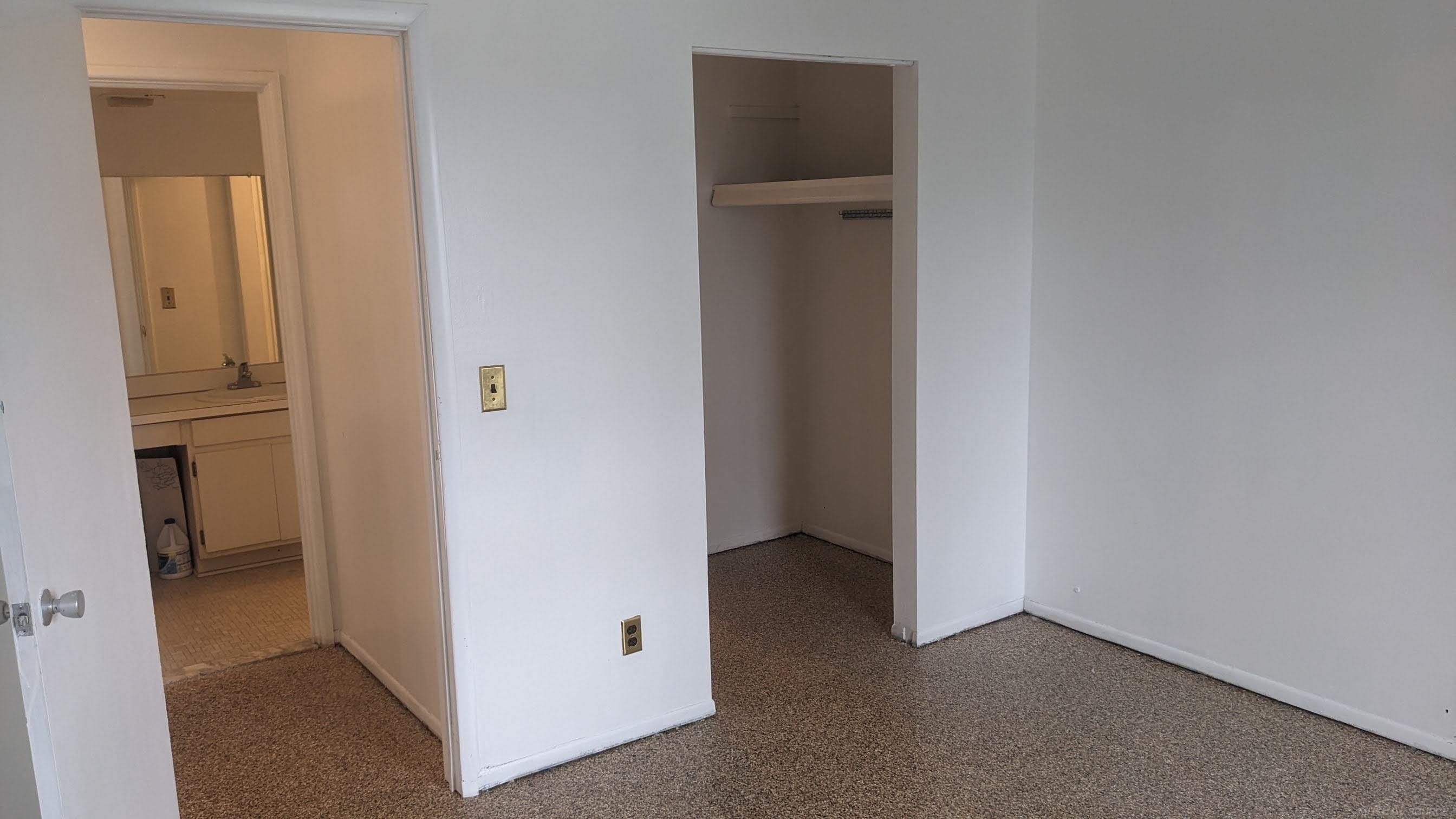 1565 Cherboneau Place, Unit 60 Detroit, MI 48207 - Photo 9 of 11