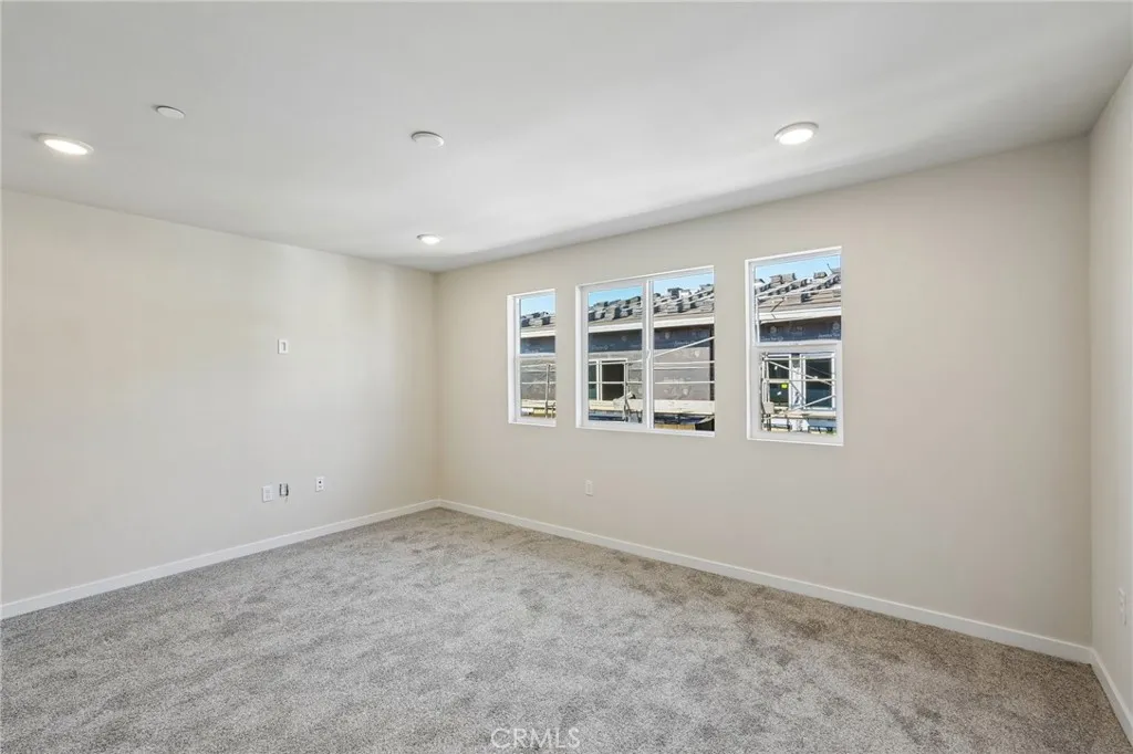 9540 Hannah Way Riverside, CA 92504 - Photo 11 of 42