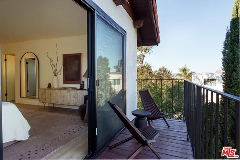 $1,775,000 | 4249 Torreon Drive, Woodland Hills, CA 91364