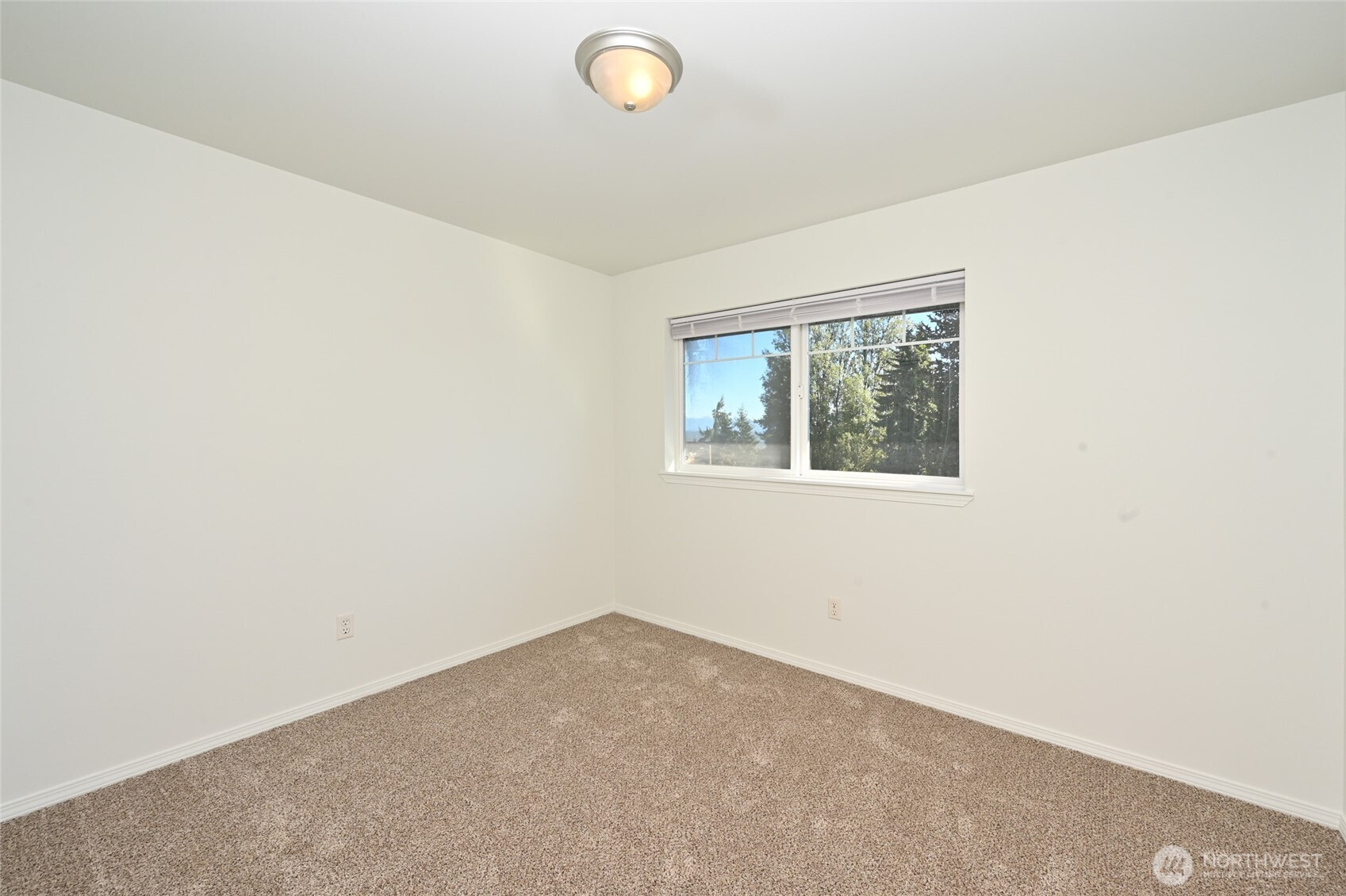 6411 Broadway Everett, WA 98203 - Photo 23 of 34