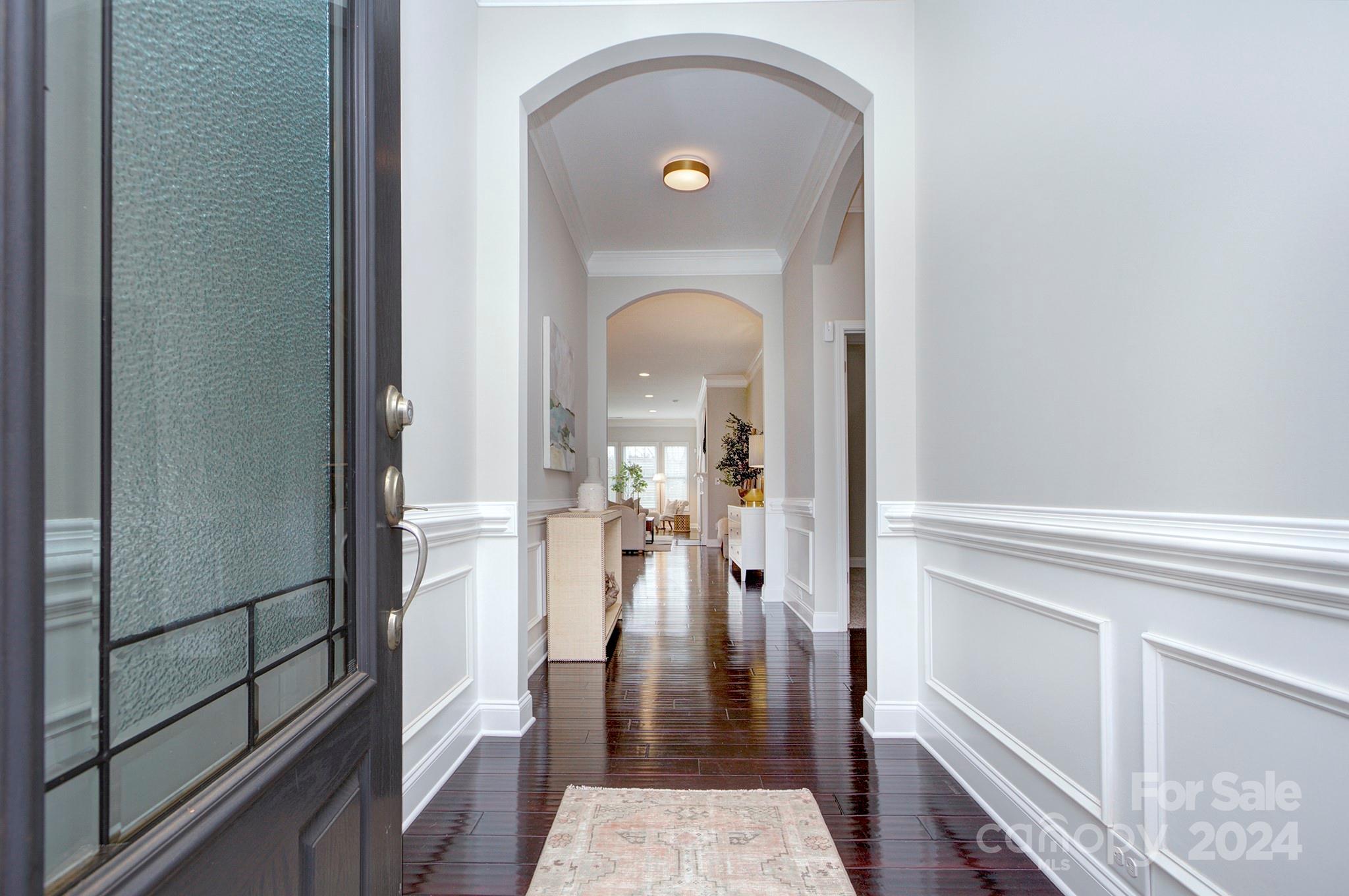 9027 Inverness Bay Road Charlotte, NC 28278 - Photo 3 of 27 Gallery Image 3