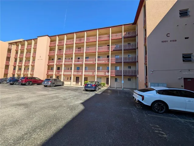 $75,000 | 4017 Lake Bayshore Drive, Unit 109, Bradenton, FL 34205