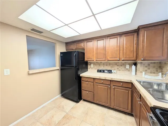$75,000 | 4017 Lake Bayshore Drive, Unit 109, Bradenton, FL 34205