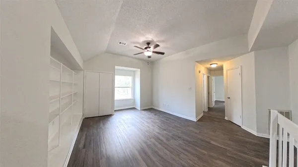 $1,950 | 3 Rain Walk Court, The Woodlands, TX 77380