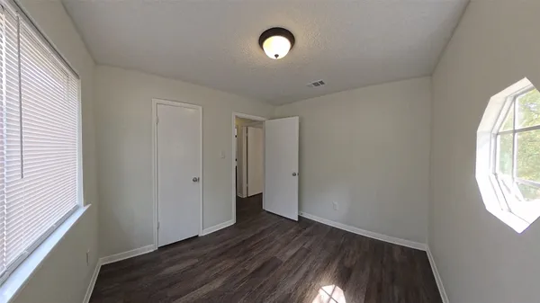 $1,950 | 3 Rain Walk Court, The Woodlands, TX 77380